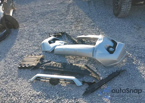 2022 Toyota 4Runner Sr5 z USA, uszkodzony, nr VIN JTEEU5JR1N5275337